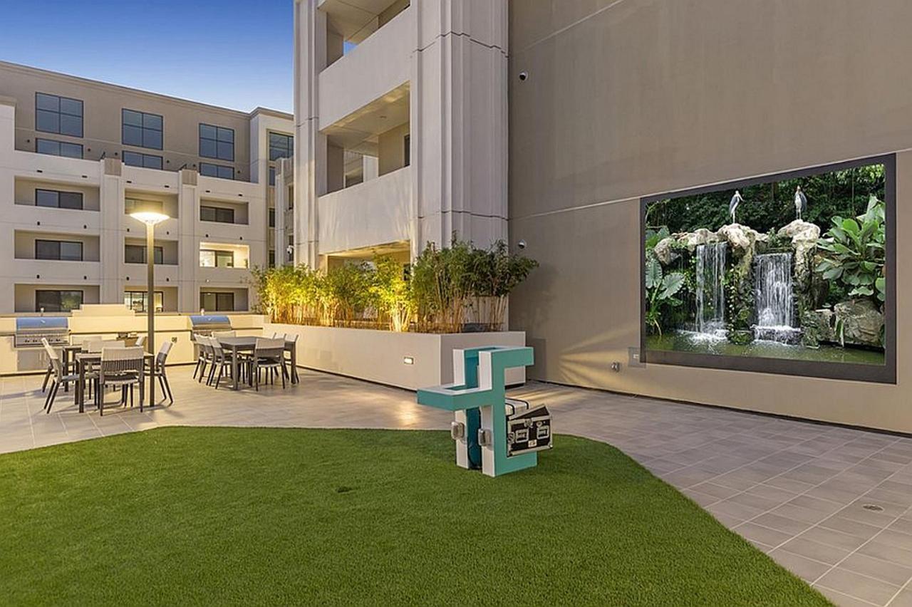 One Lux Stay At The Mansfield Miracle Mile Los Angeles Exterior foto